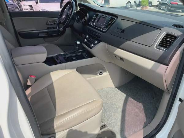 Kia Carnival LX 2018 - Korean Specs - Well Maintained