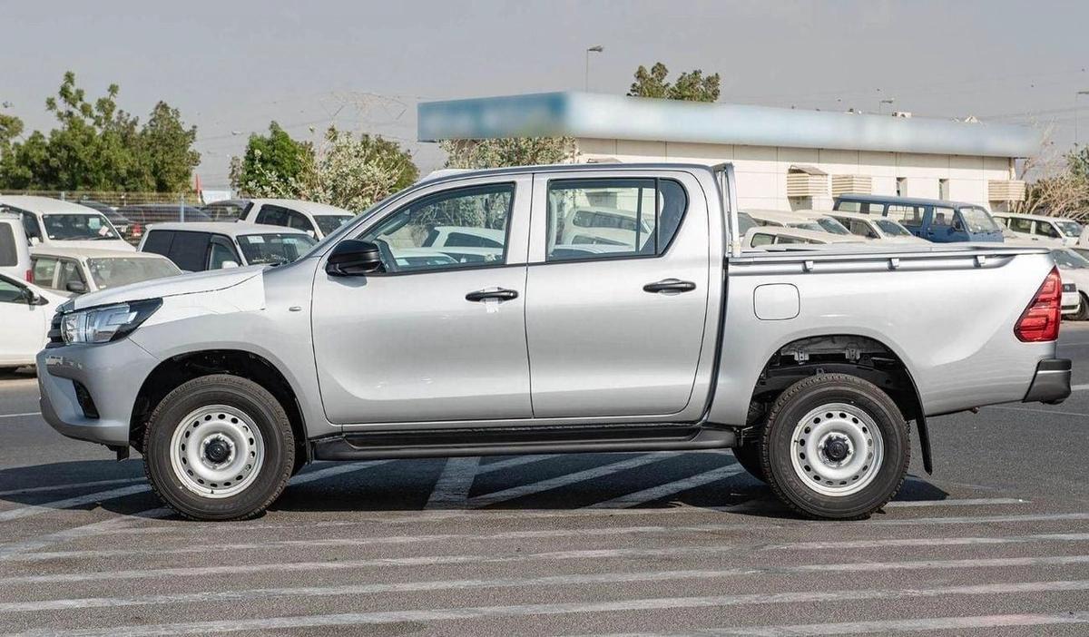 Toyota Hilux Toyota hilux 24L diesel basic option MY2024-4-4