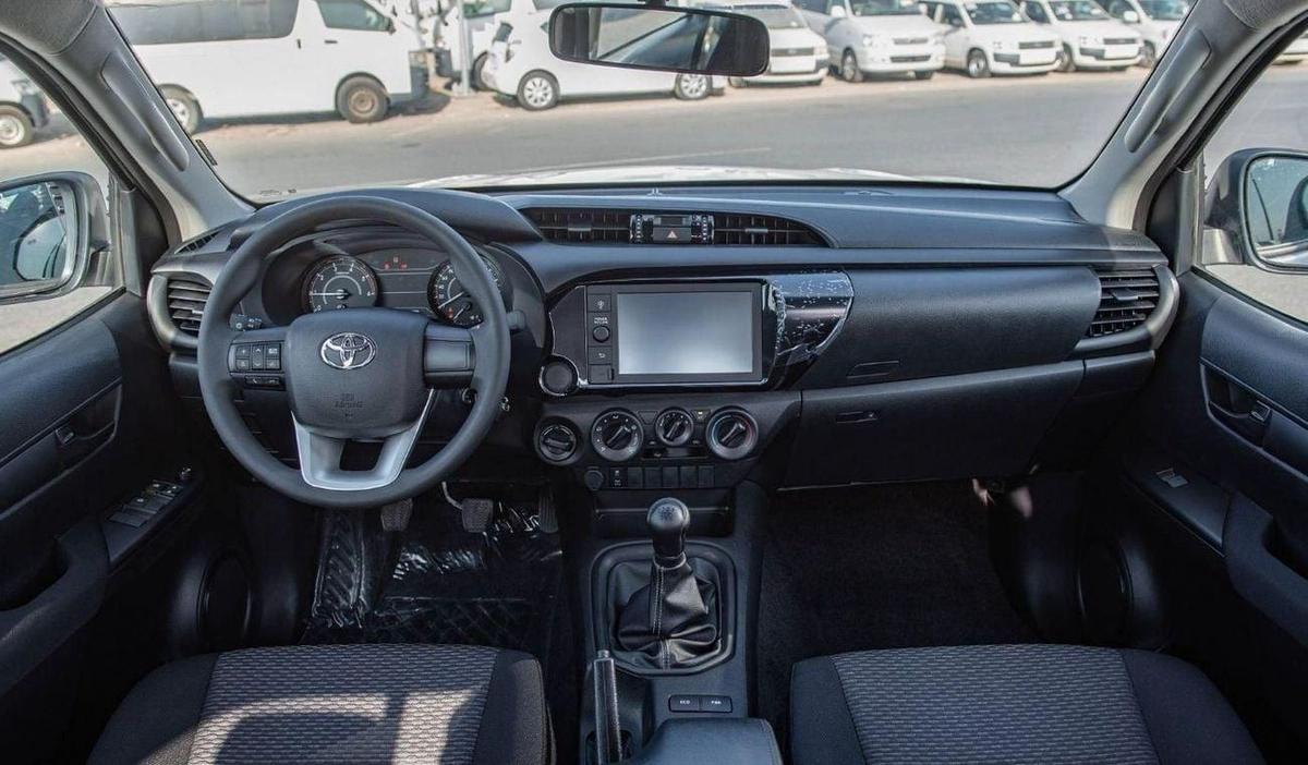 Toyota Hilux Toyota hilux 24L diesel basic option MY2024-17-17