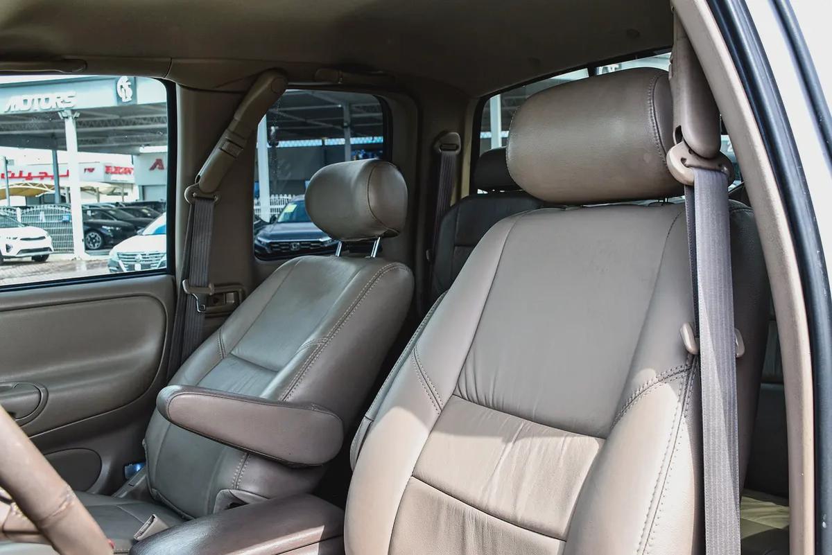 2002 - TOYOTA TUNDRA 4X4 - IMMCULATE CONDITION - ONLY 80,000 KM-14-14