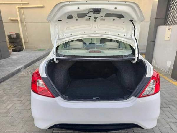 Nissan Sunny SV/ GCC/ 1.5L V4/ AUTO GEAR/ SUMMER OFFER/ 318 MONTHLY