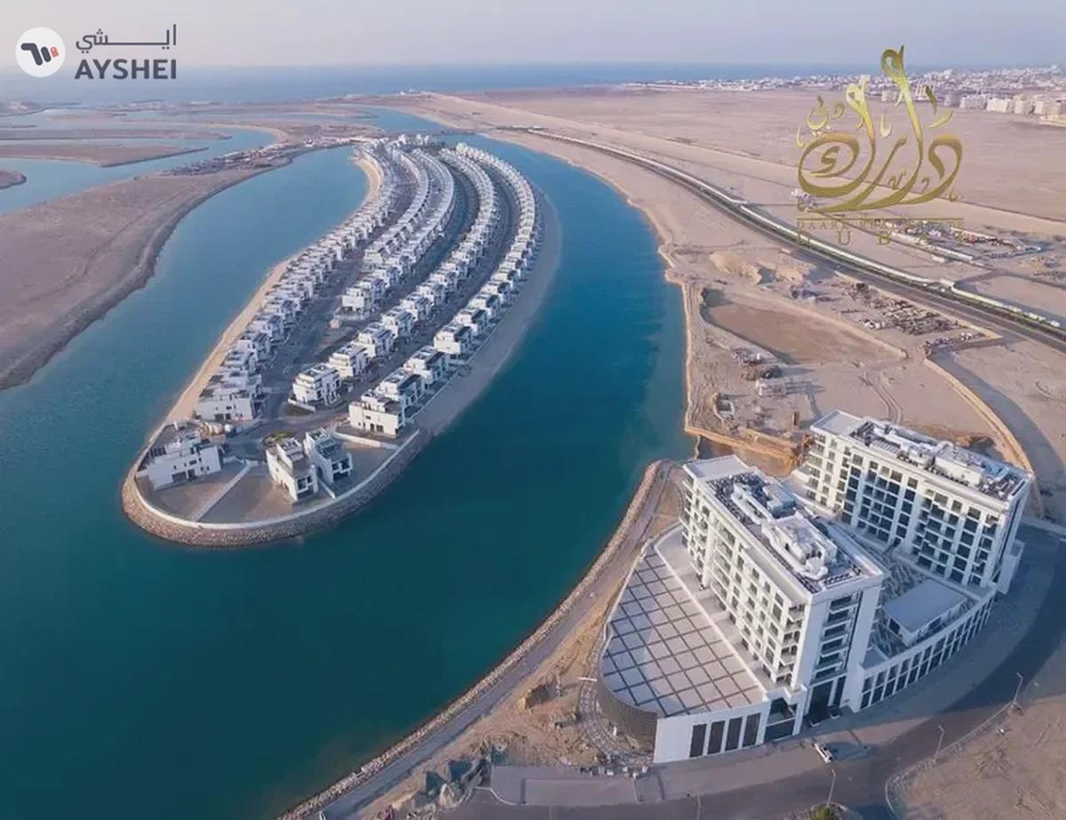 LUXURY LIVING | READY TO MOVE | SEA VIEW | 0 COMMISSION | FREEHOLD-1-landscape