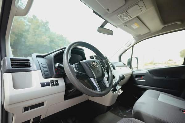 High Roof | Manual | Freezer Van | GCC Specs | Ref#T03523