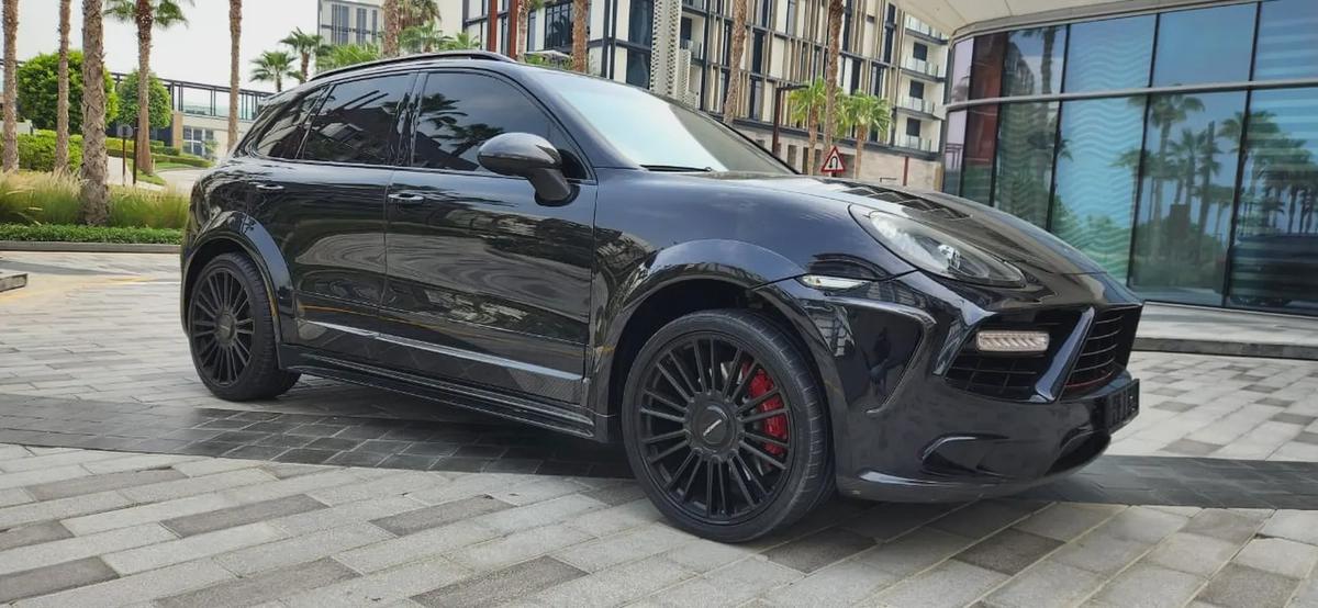2013-Porsche Cayenne turbo with Mansory kit-1-1