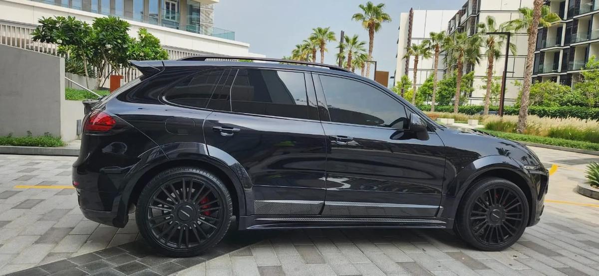 2013-Porsche Cayenne turbo with Mansory kit-3-3
