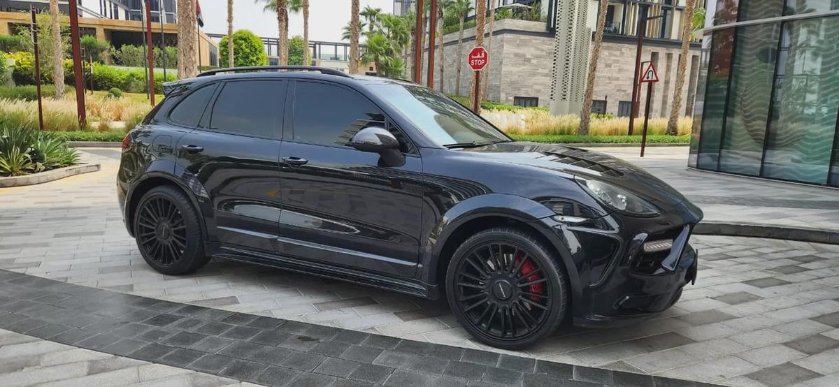 2013-Porsche Cayenne turbo with Mansory kit-9-9
