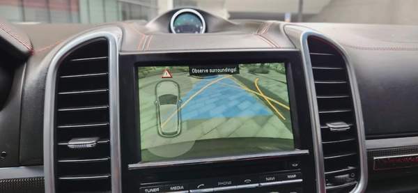 2013-Porsche Cayenne turbo with Mansory kit