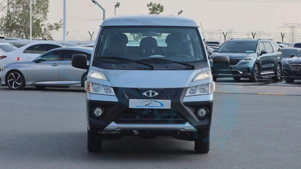 ( Eid al-Adha Offer ) 2025 CMC D260 Window Van 2.4L RWD GCC 0Km With 3 Years Or 100,000 Km Warranty