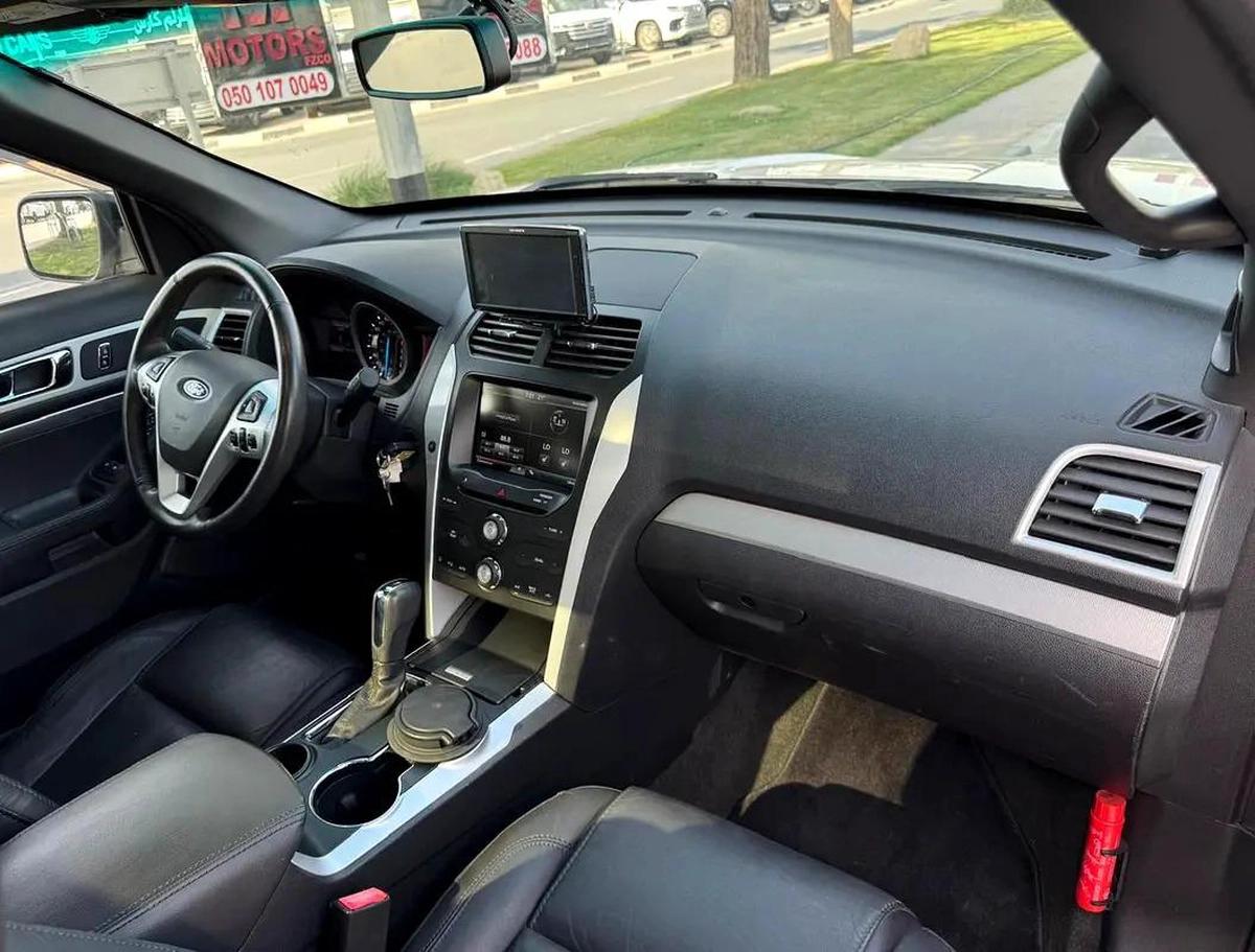 Ford Explorer XLT 2014 - Japanese Specs-9-9