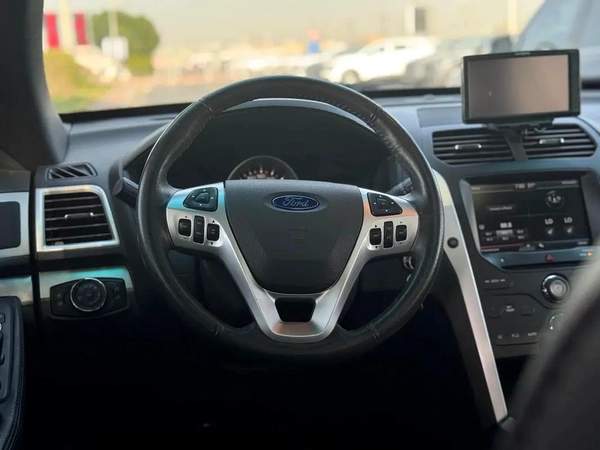 Ford Explorer XLT 2014 - Japanese Specs