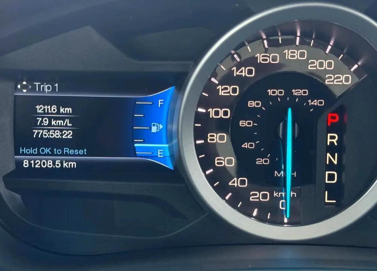 Ford Explorer XLT 2014 - Japanese Specs-3-3