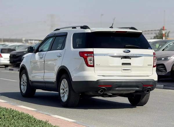 Ford Explorer XLT 2014 - Japanese Specs
