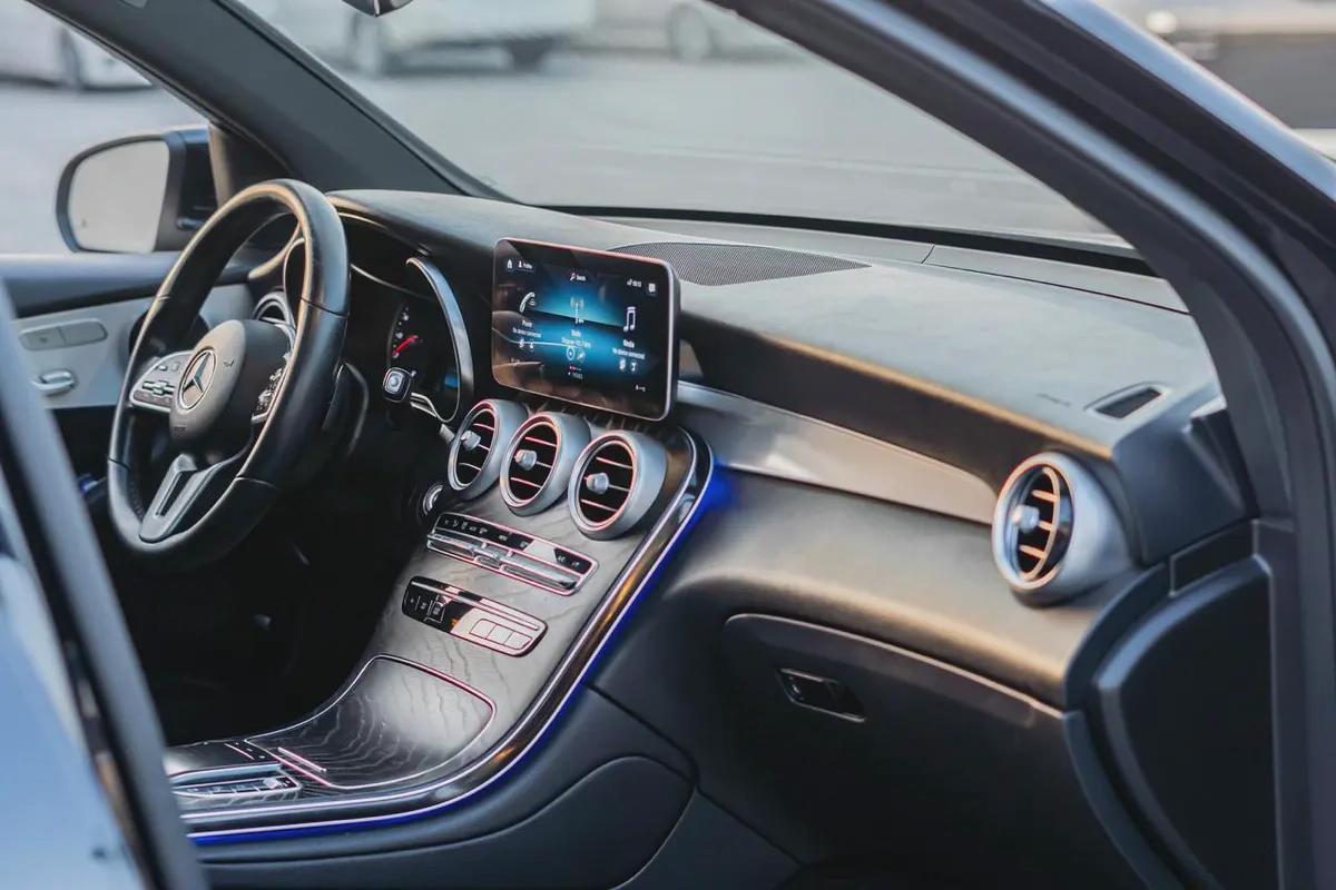 MERCEDES-BENZ GLC-CLASS 300 2021-8-8