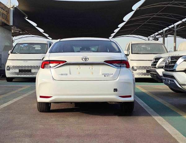 Toyota Corolla ELITE HYBRID / 1.8L V4 PETROL / PUSH START / DVD+ CAMERA / SUNROOF (CODE # HYBRID ELITE)