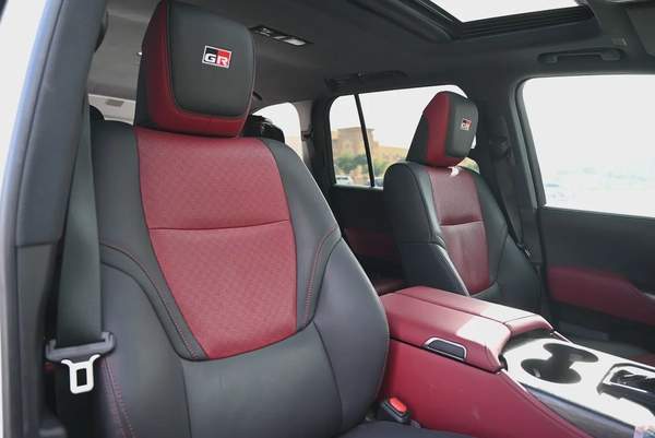 0% DP - TOYOTA LAND CRUISER (DIESEL) - GR SPORT 2022- WELL MAINTAINED