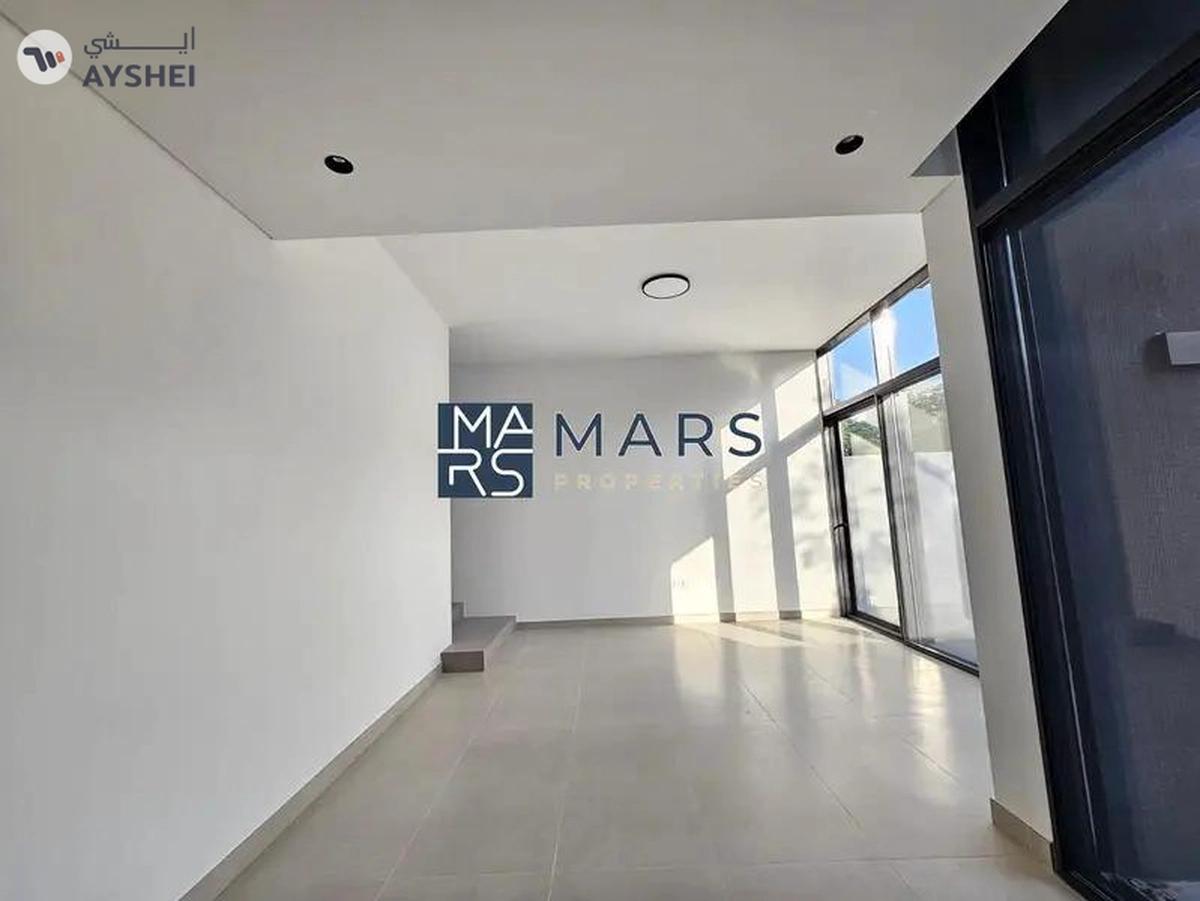 Prime Location | Exclusive Amenities | High ROI READY TO MOVE | Smart Home Features-1-1