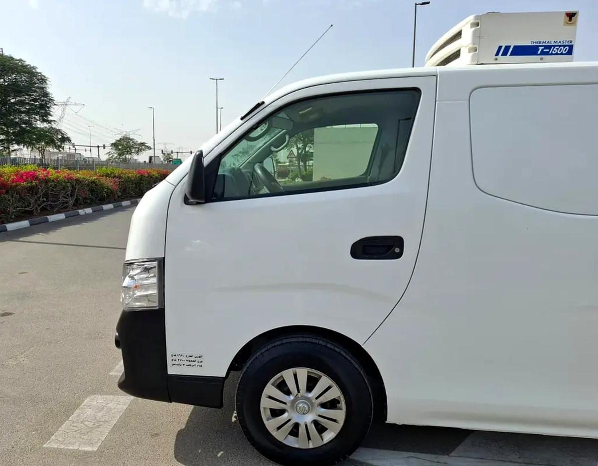 Nissan Urvan NV350-11-11