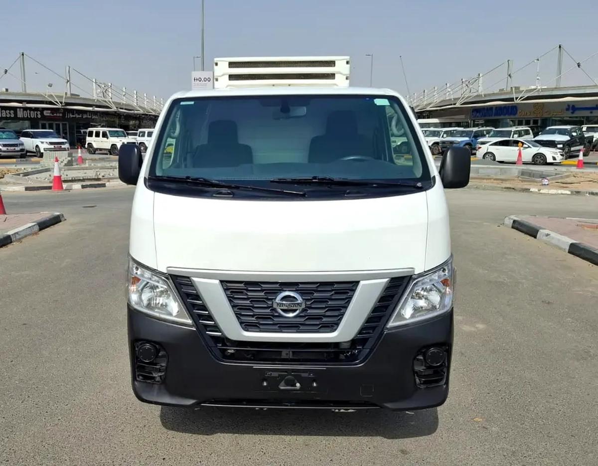 Nissan Urvan NV350-10-10
