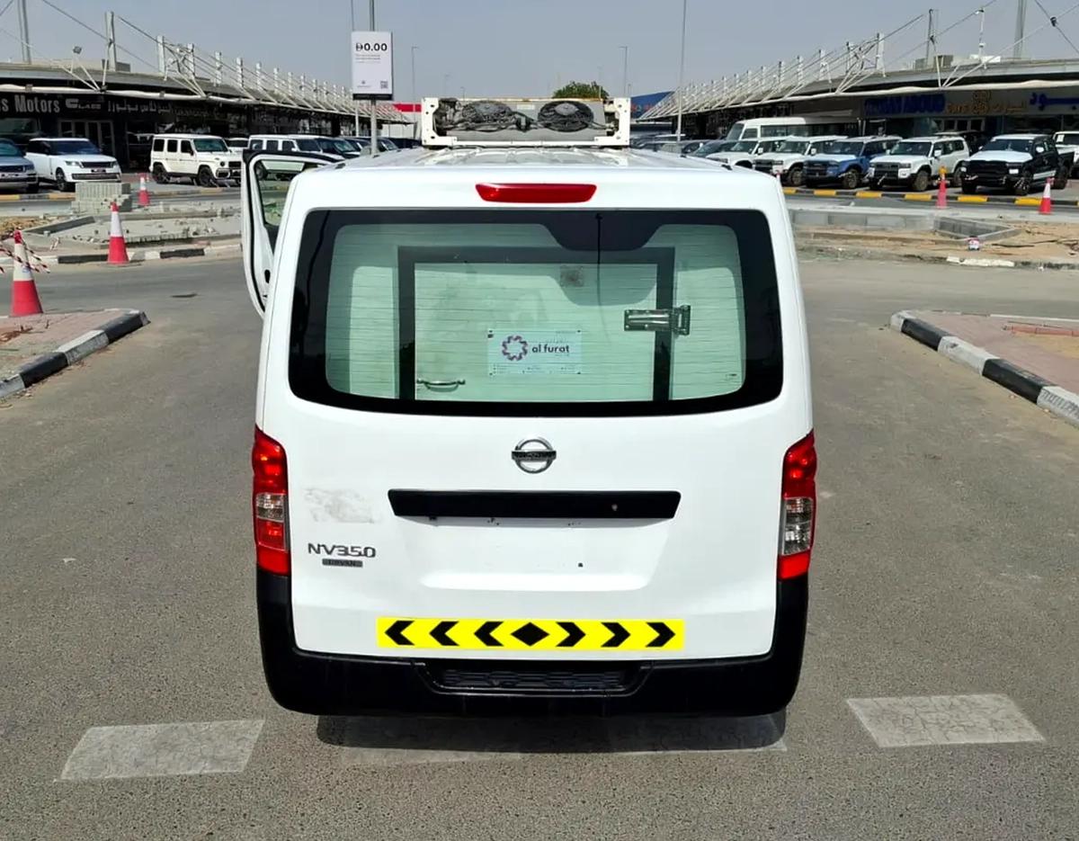 Nissan Urvan NV350-2-2
