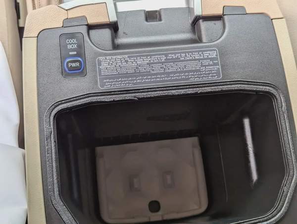 TOYOTA LAND CRUISER 2019 DIESEL V8 D-4D GCC ACCIDENT FREE IN EXCELLENT CONDITION