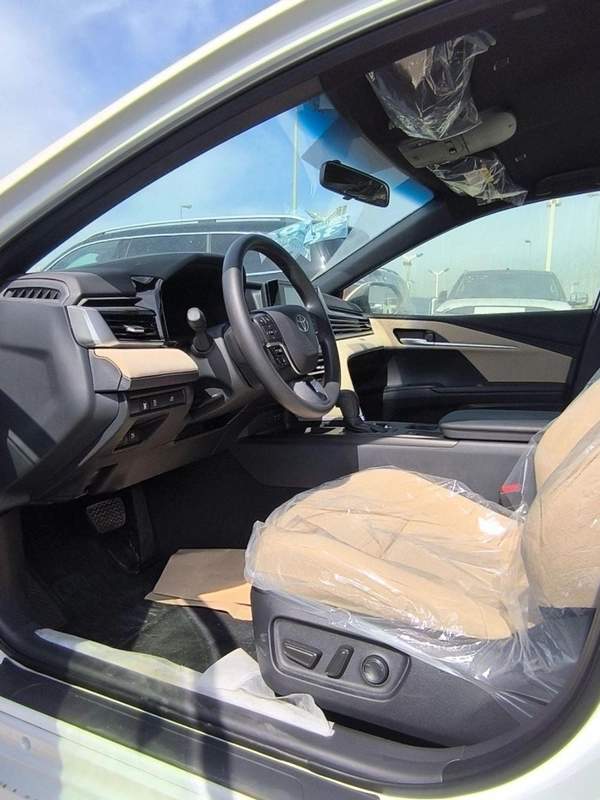 Toyota Camry E 2.5L CAMRY 2.5L STANDER