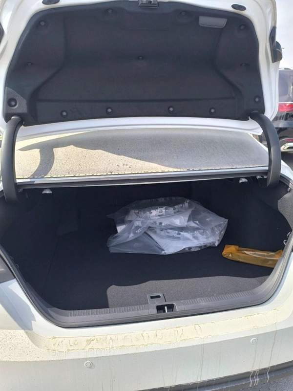 Toyota Camry E 2.5L CAMRY 2.5L STANDER