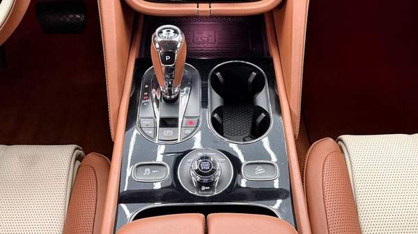 Bentley Bentayga S 4.0T - Bentley Bentayga 2022 - Fully Loaded