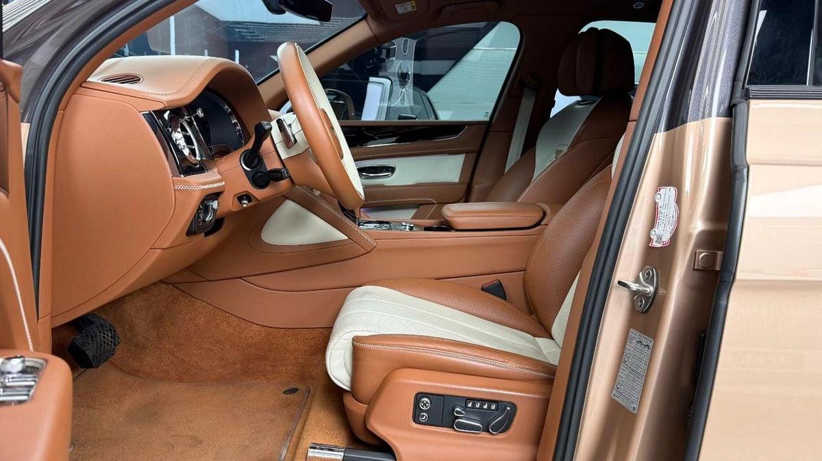 Bentley Bentayga S 4.0T - Bentley Bentayga 2022 - Fully Loaded-9-9