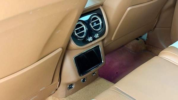 Bentley Bentayga S 4.0T - Bentley Bentayga 2022 - Fully Loaded