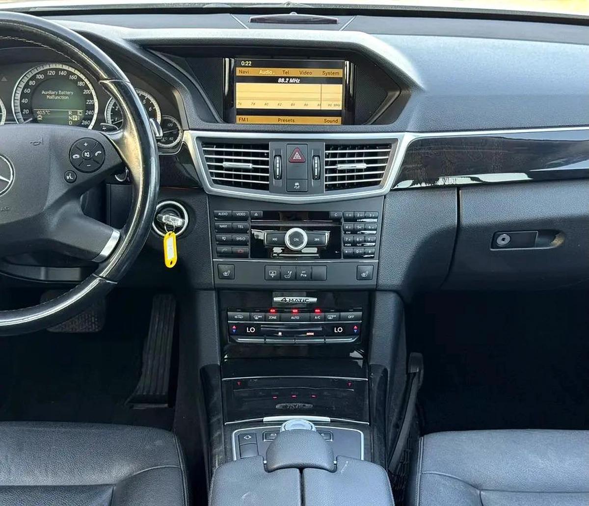 BENZ E350 | 2010 | CLEAN CAR | FRESH JAPAN IMPORT-13-13