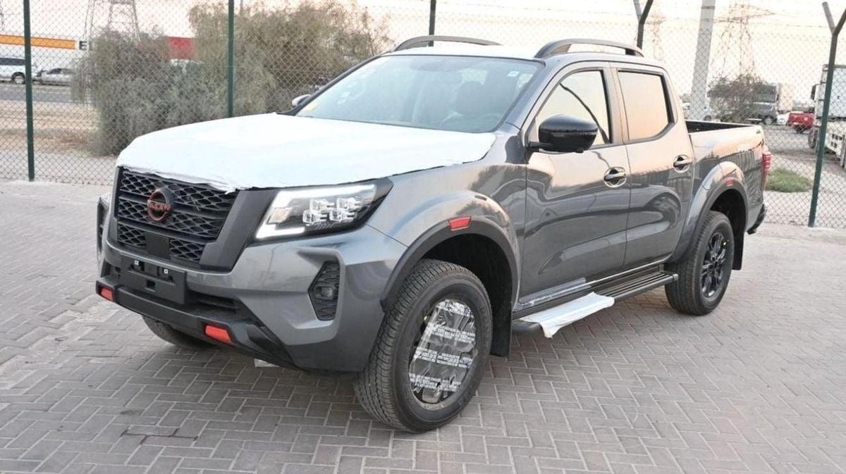 Nissan Navara PRO4X FULL OPTION-0-0