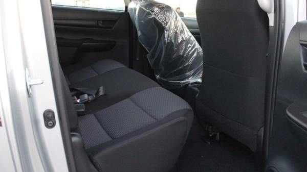 Toyota Hilux HILUX 2.4L MT DIESEL P.WINDO 2024