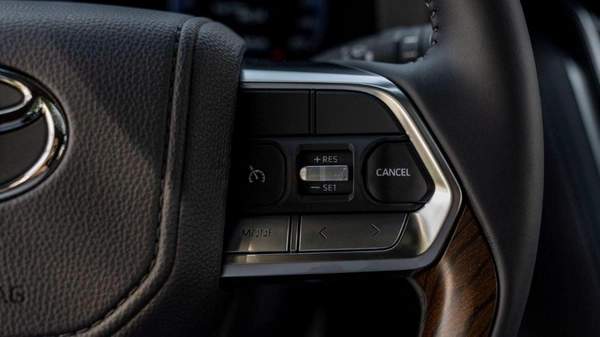 Toyota Land Cruiser LC VX 3.3D\(LHD) TOYOTA LAND CRUISER LC300 VX 3.3D AT MY2025 – BLACK