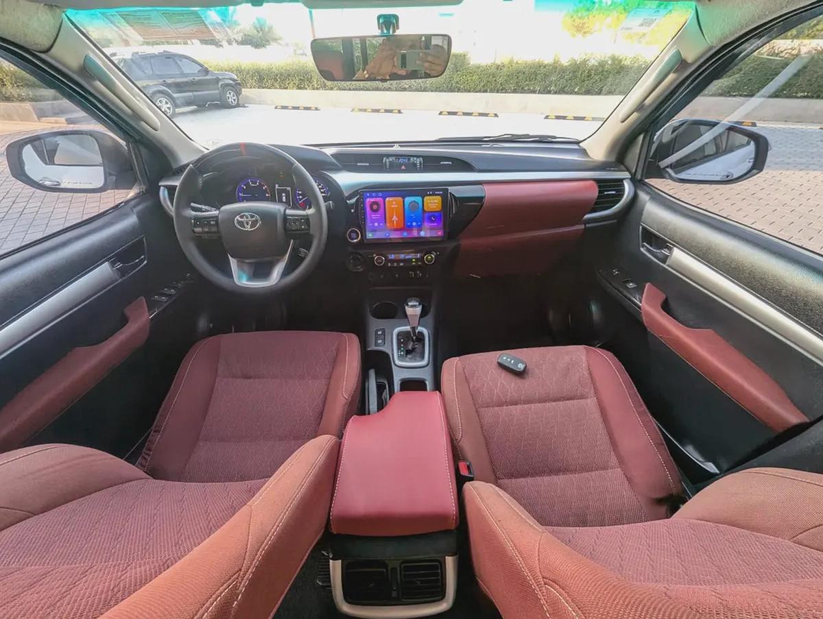 DIESEL Toyota Hilux Double Cab GLX AWD 2020 - GCC Specs - Well Maintained-2-2