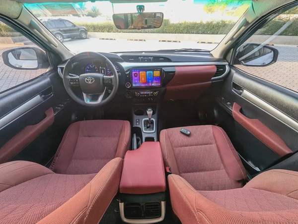 DIESEL Toyota Hilux Double Cab GLX AWD 2020 - GCC Specs - Well Maintained