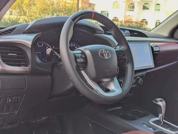 DIESEL Toyota Hilux Double Cab GLX AWD 2020 - GCC Specs - Well Maintained