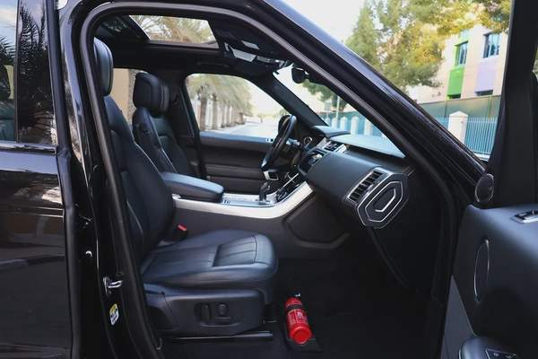 Range Rover Sport -2020-142000KM-GCC SPECS-EXCELLENT CONDITION SVR KIT at agency fix