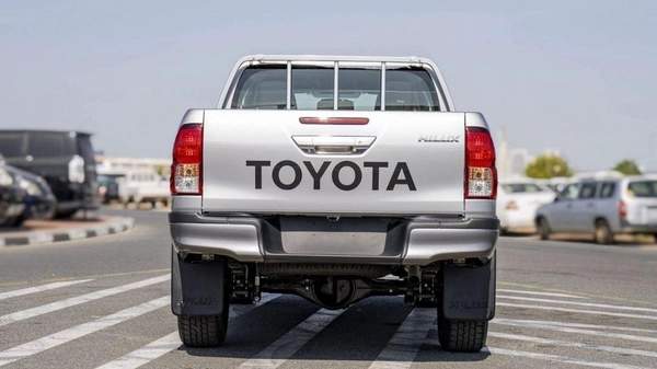 Toyota Hilux HILUX 2.4L AT