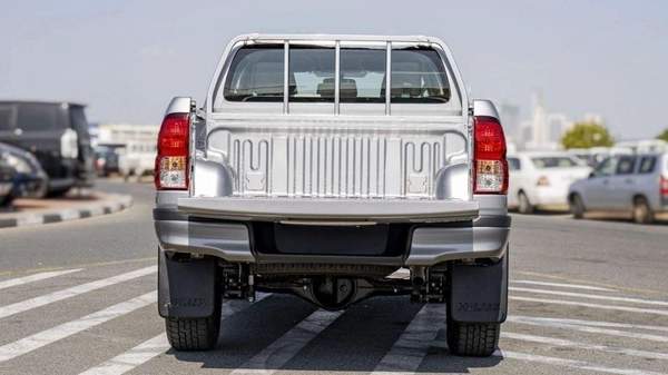 Toyota Hilux HILUX 2.4L AT