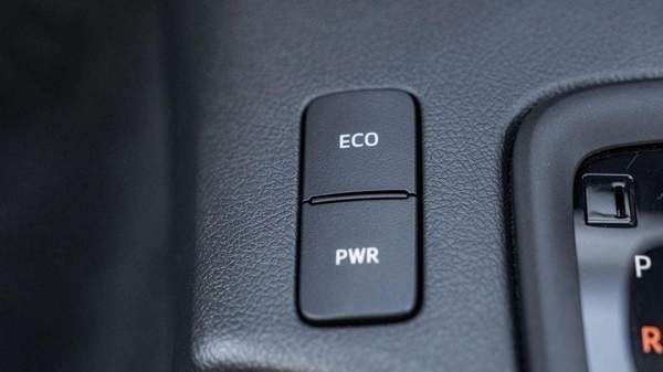 Toyota Hilux HILUX 2.4L AT