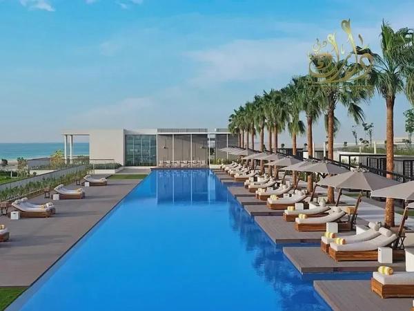 GET UR UNIT WITH PHPP AND GOLF VIEW WATER FRONT