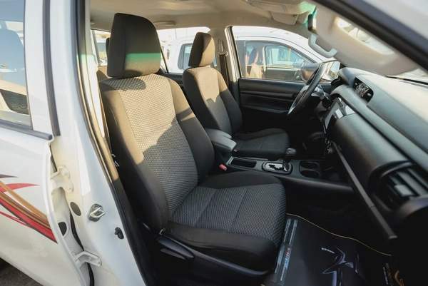 Hilux | Double Cabin 4x4 | Automatic | GCC Specs | Ref#T44166
