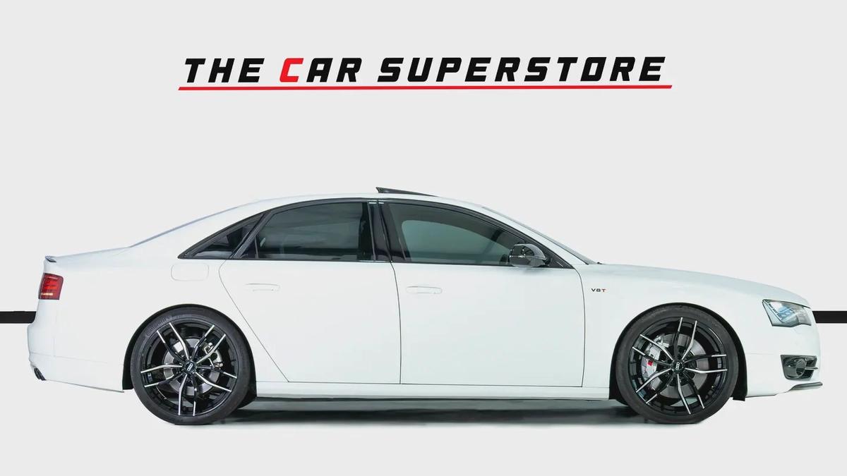 Audi S8-GCC-V8 Twin Turbo-AUDI Exclusive Interior Trim-22 Inch Rims-Very Well Maintained-8-8