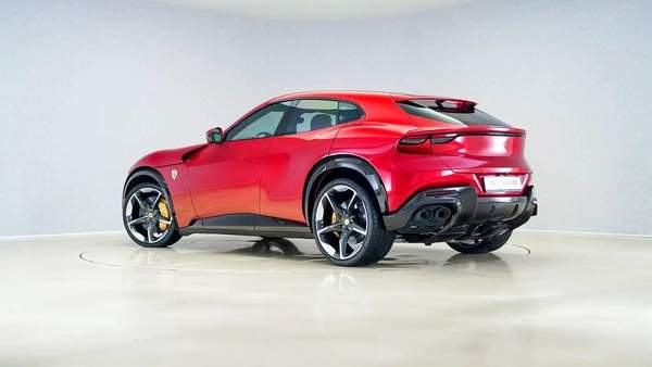 Ferrari Purosangue Standard