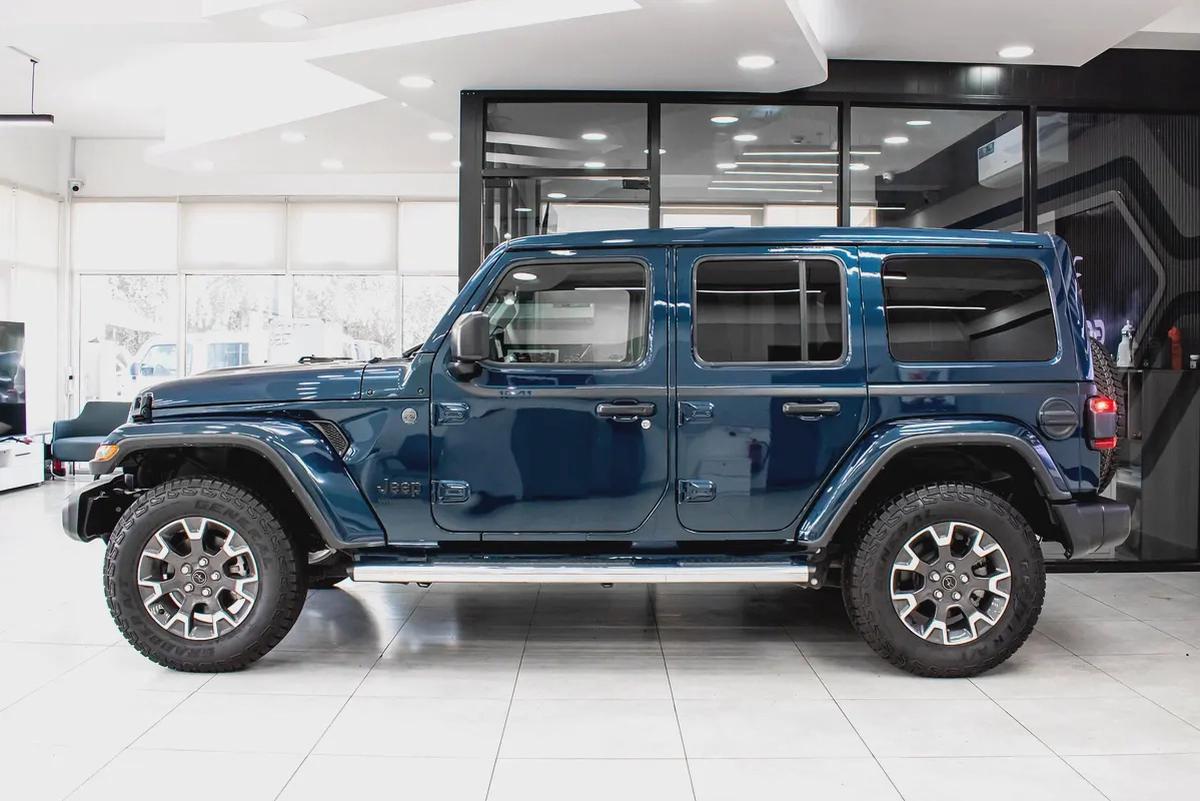 2025 Jeep Wrangler Sahara - 1941 Edition-2-2