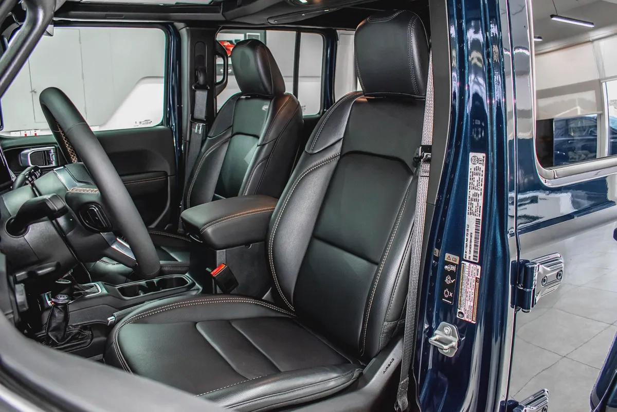 2025 Jeep Wrangler Sahara - 1941 Edition-9-9