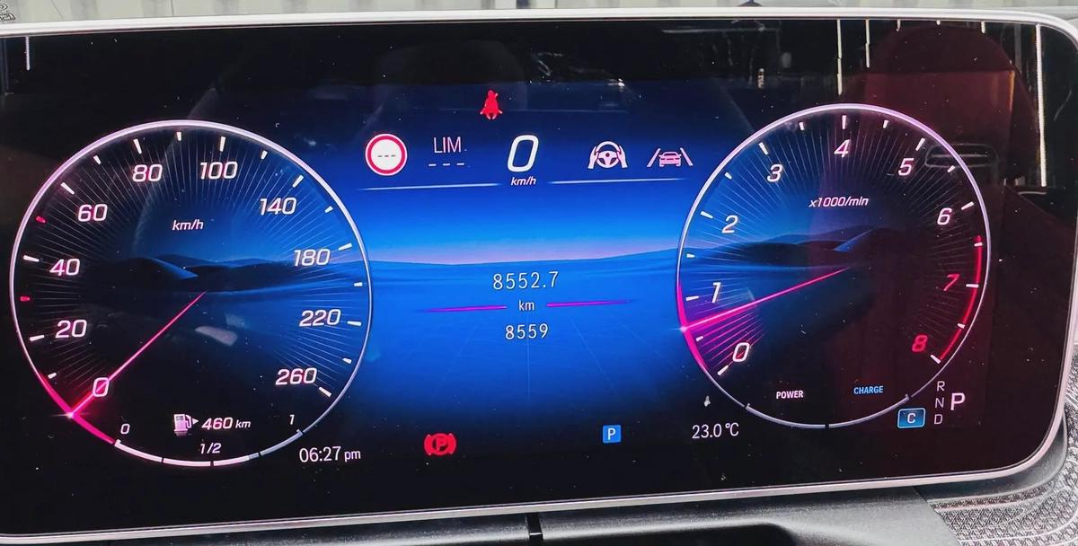 Mercedes-Benz CLE 300 2025 GCC specs for 325,000.00 AED-9-9