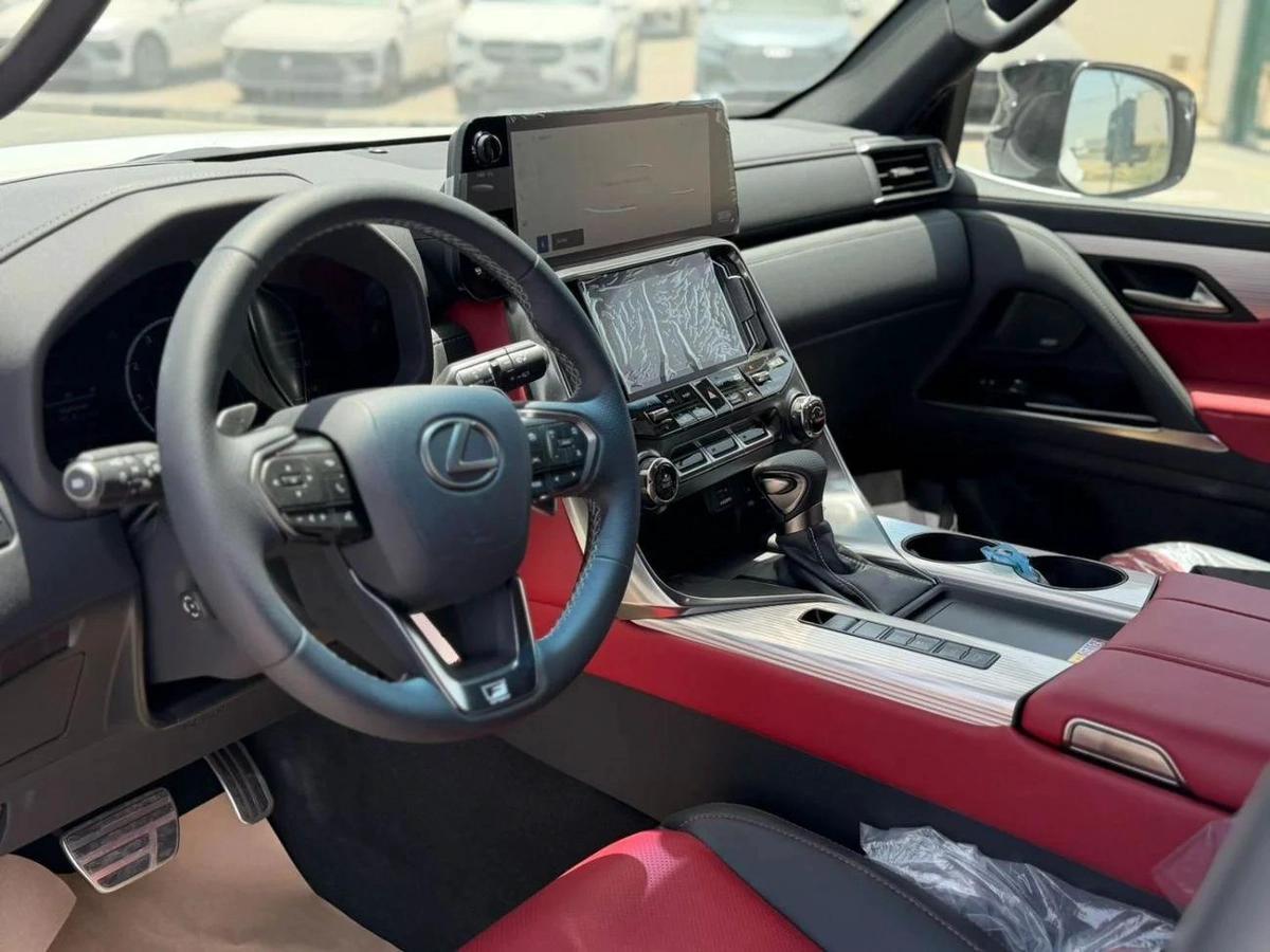Lexus LX600 Fsport 3.5L twin turbo Model 2026-2-2