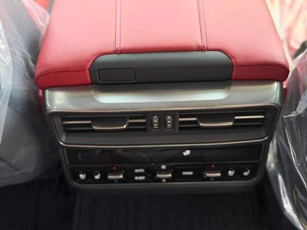 Lexus LX600 Fsport 3.5L twin turbo Model 2026