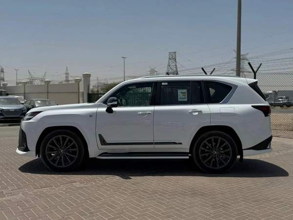 Lexus LX600 Fsport 3.5L twin turbo Model 2026